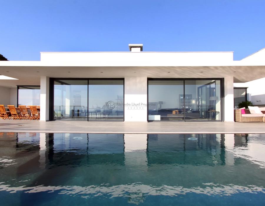 Luxurious Newly Built Villa in Porticcio, Corsica 4