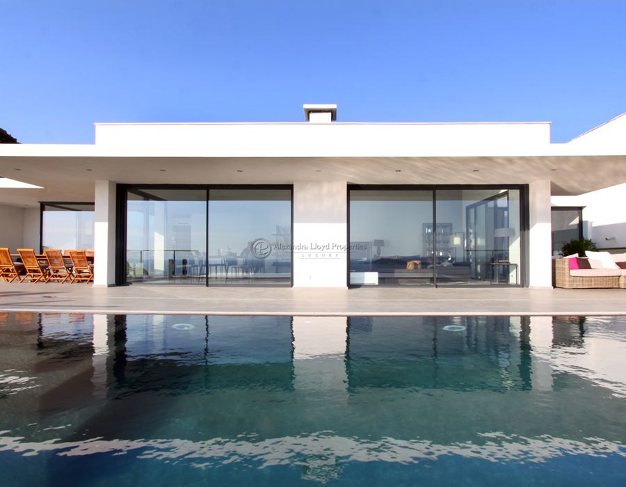 Luxurious Newly Built Villa in Porticcio, Corsica 4