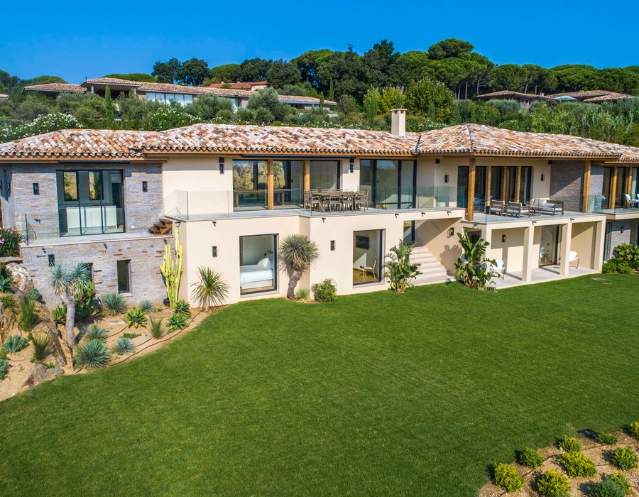 Stunning location, views and design, Bellevue Saint Tropez 2