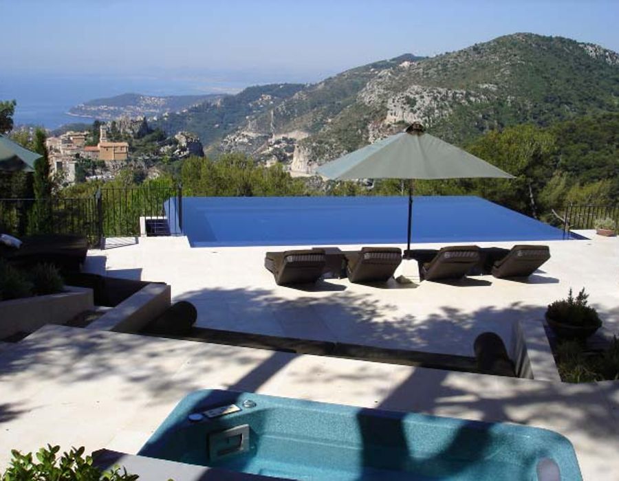 A delightful renovated property offering spectacular views over Eze Village 6