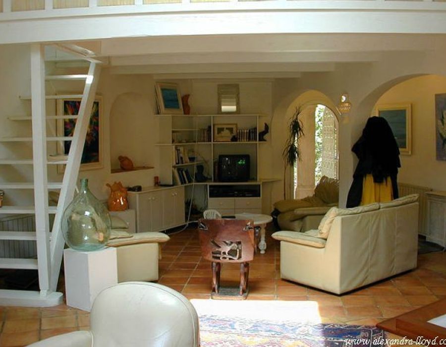 Provencal style villa very charming and characteristic 5