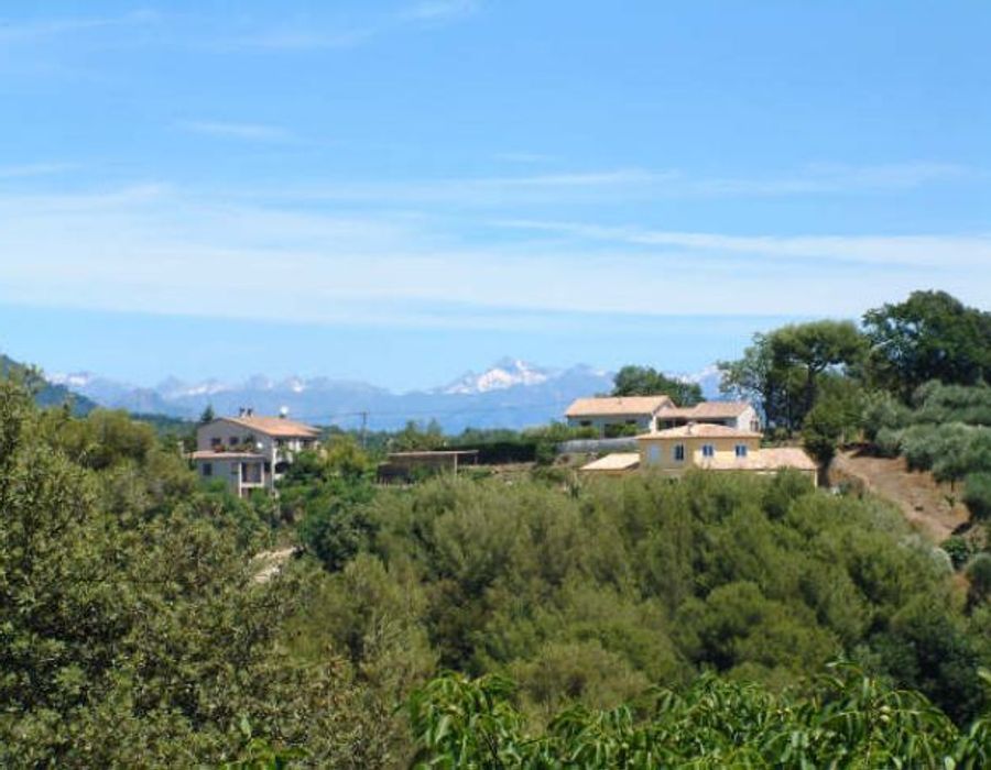 A cosy villa located in Saint Paul de Vence 3