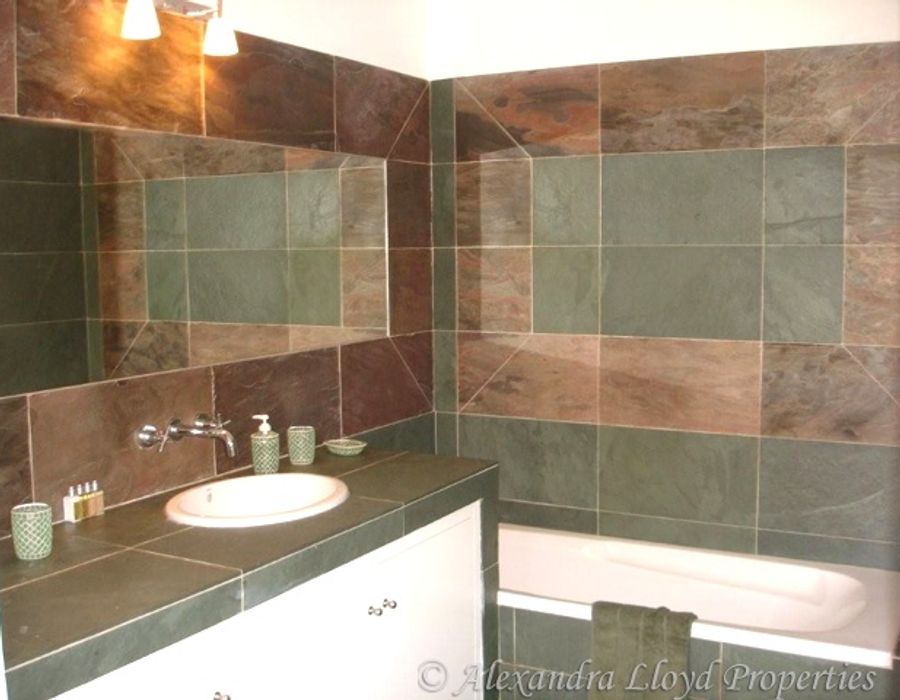 Situated in Pianottoli-Caldarello, South Corsica 2