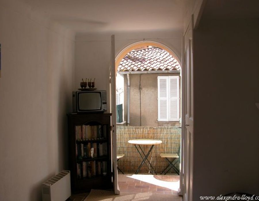 Charming village house in Saint Tropez 2