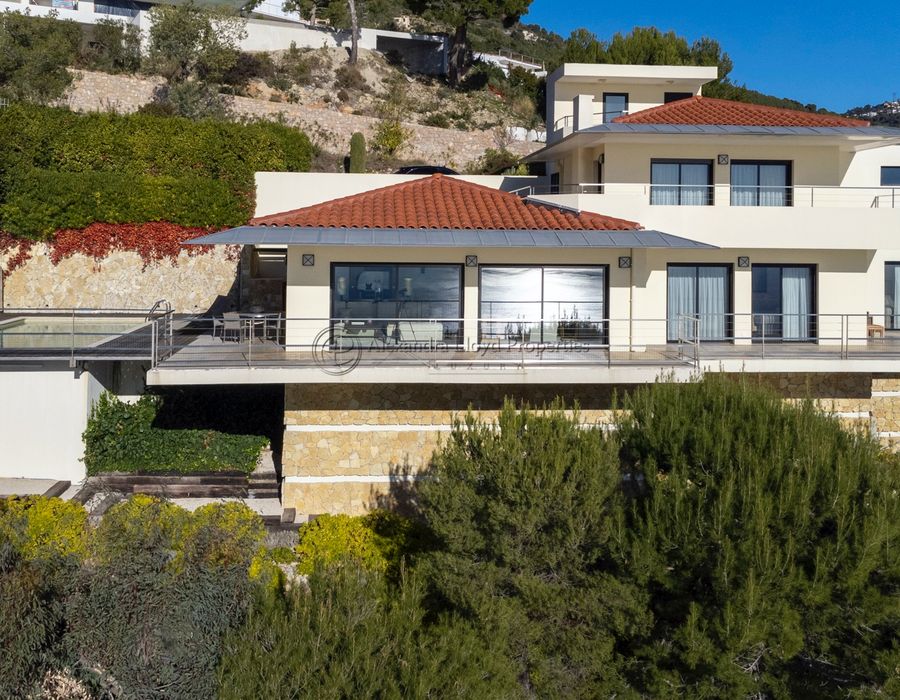 Domaine Val des Costes, Eze - high security domain 2