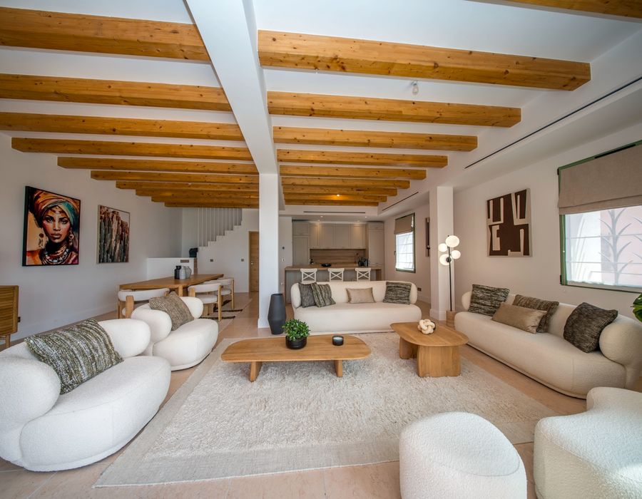 Charming Four-Bedroom Rental in Roquebrune-Cap-Martin 5