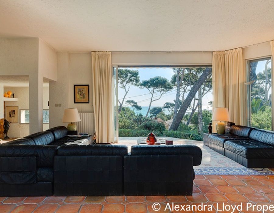 Cap d'Antibes - East side of the Cap with a great sea view 5