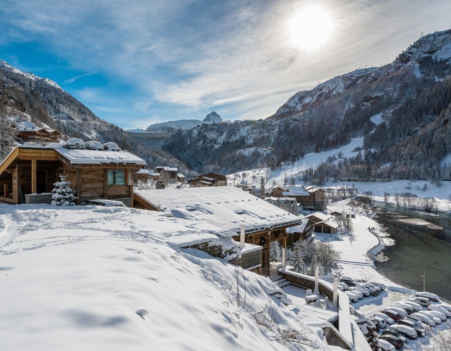 New and rare! A contemporary chalet in Tignes, close to Val d'Isere 5