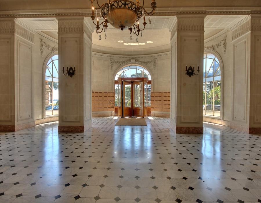 Le Parc Continental - Cannes - a stunning top floor apartment for rent 2