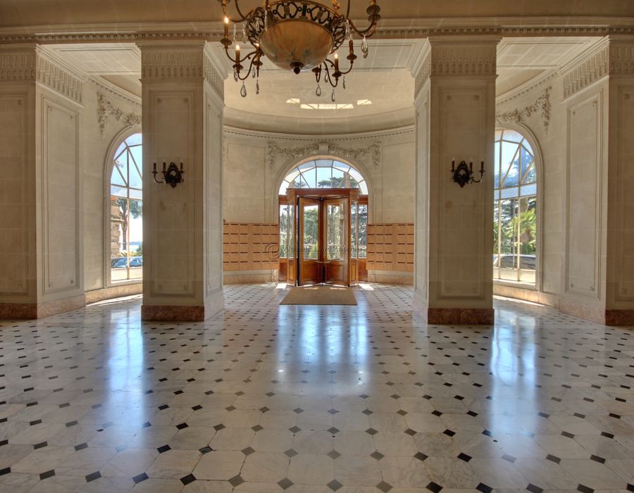 Le Parc Continental - Cannes - a stunning top floor apartment for rent 2