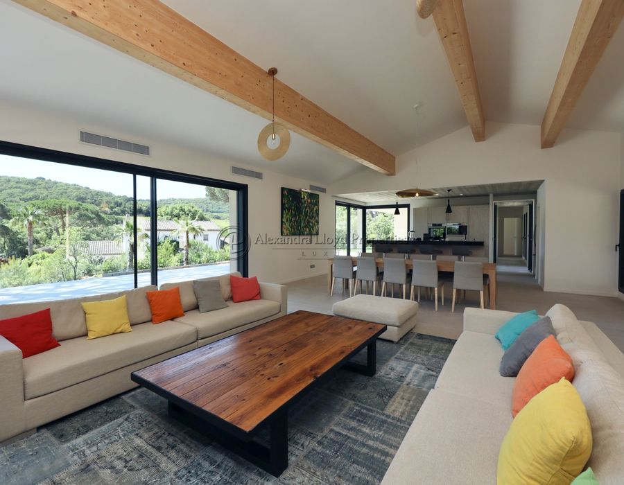 5 bedroom villa very close to La Villa Marie, Les Marres, Ramatuelle 4