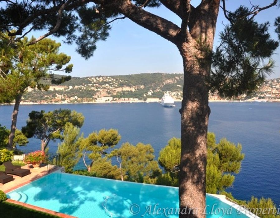 Saint Jean Cap Ferrat - Overlooking the Rade de Villefranche 5