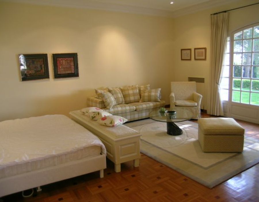 A ravishing stone bastide in beautiful grounds in Grasse 2