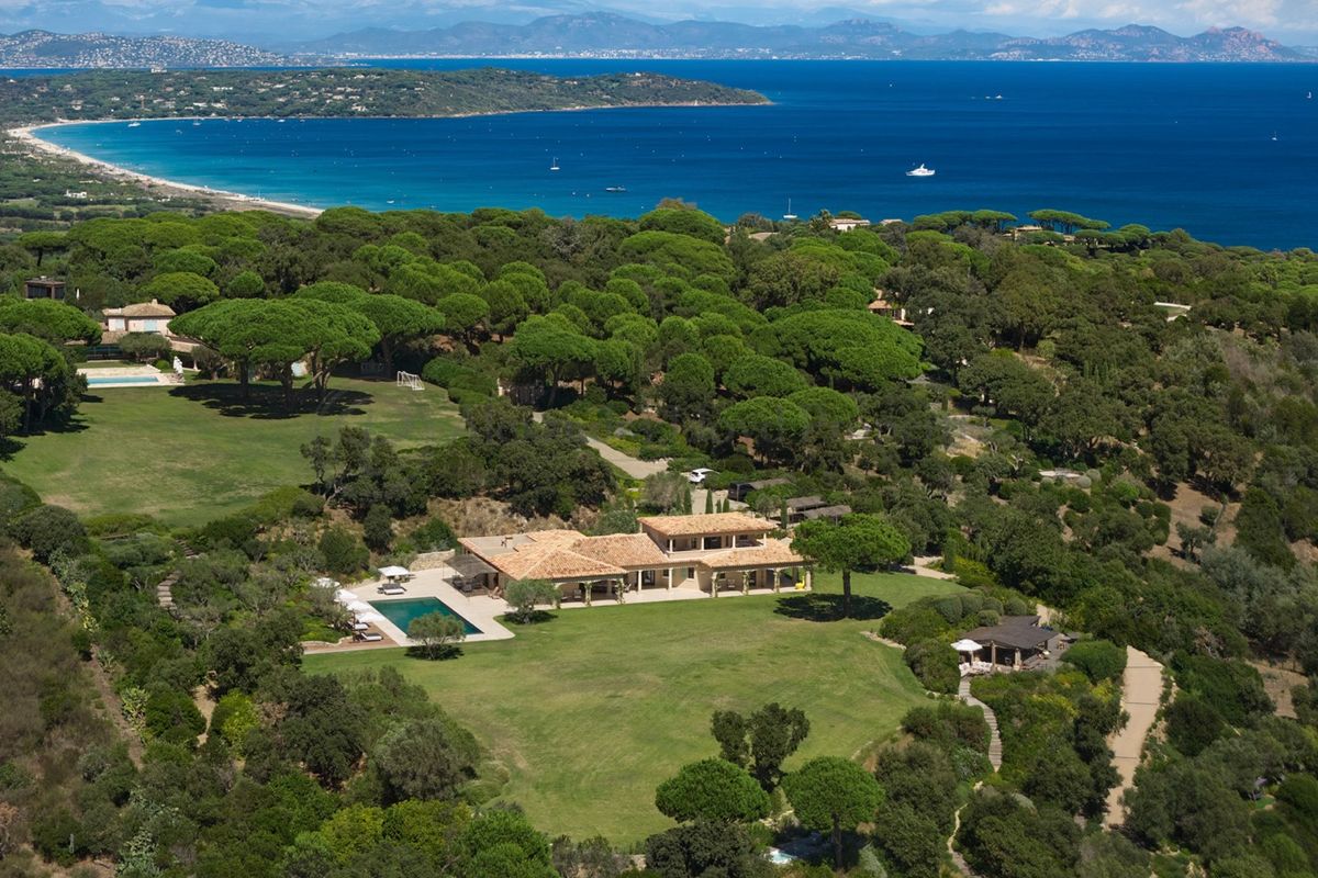 Prestigious Property for Rent in Ramatuelle with Refined Elegance