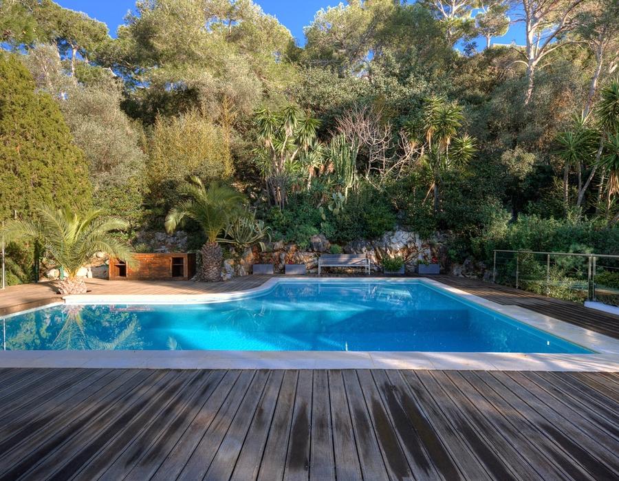 Elegant Contemporary Villa with Panoramic Sea Views in Saint Jean Cap Ferrat 4