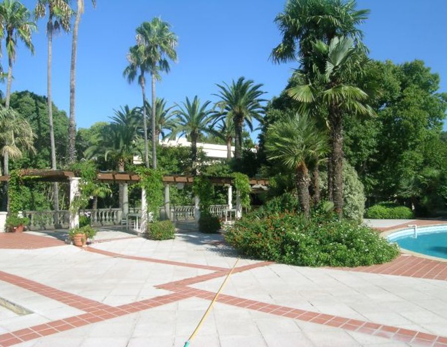 Stunning Belle Epoque property in the heart of Cannes 5