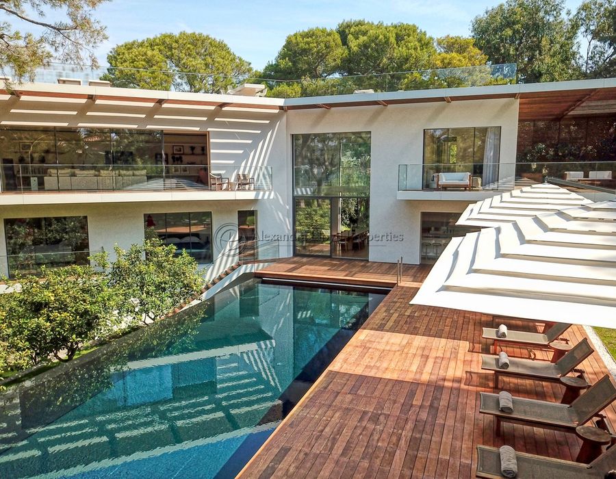 Exceptional property for rent in Saint Jean Cap Ferrat 2