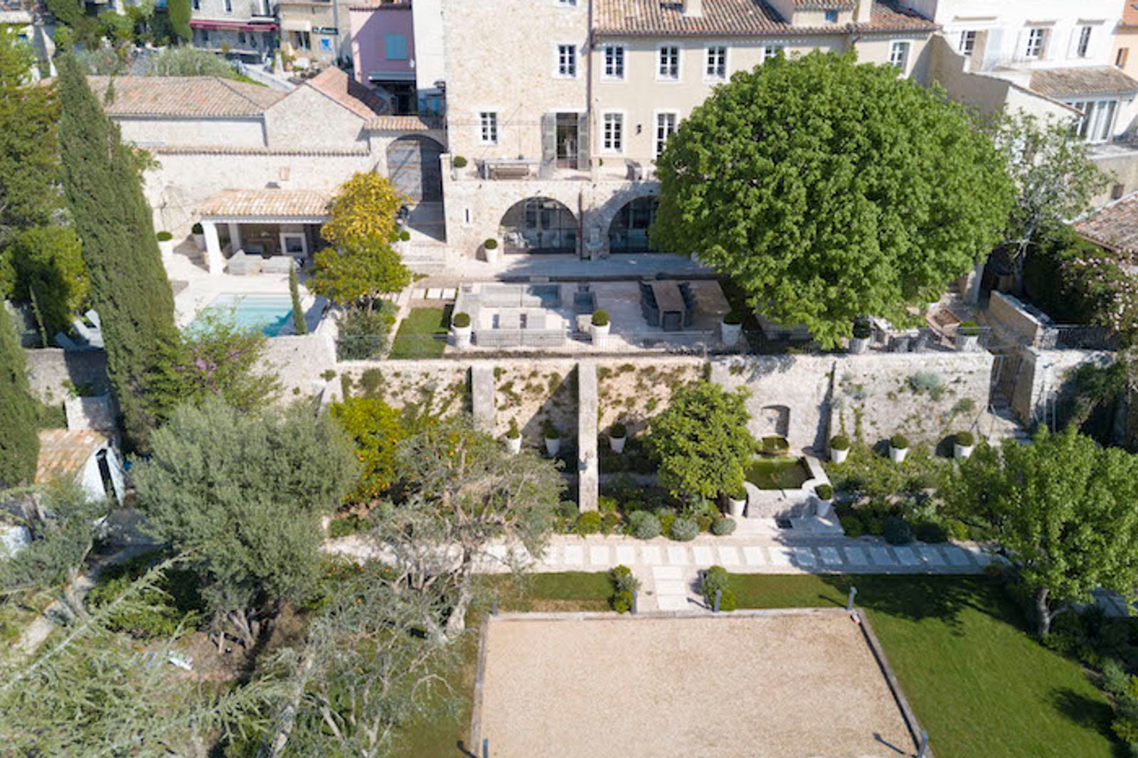 A unique & stunning luxury villa in the heart of Mougins village