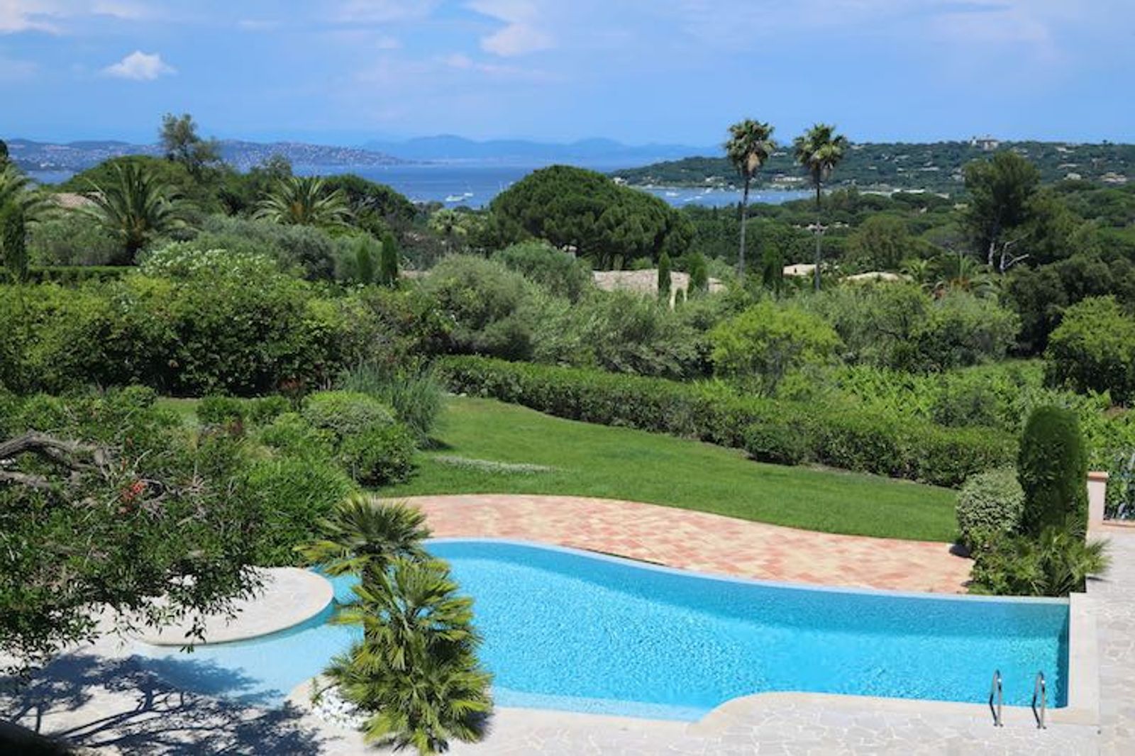 Fabulous views and a great location, La Belle Isnarde / Tahiti Saint Tropez