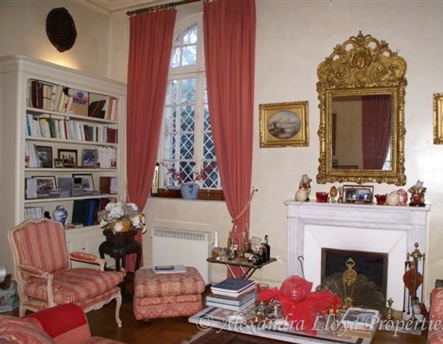 Interesting renovation project in Saint Jean Cap Ferrat. 6