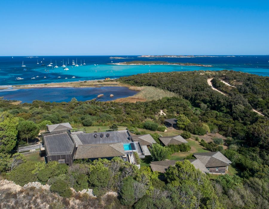 Fabulous villa for rent located in the Domaine de Sperone 2