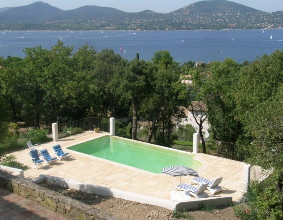 A charming villa located in a private domain in Saint Tropez 6