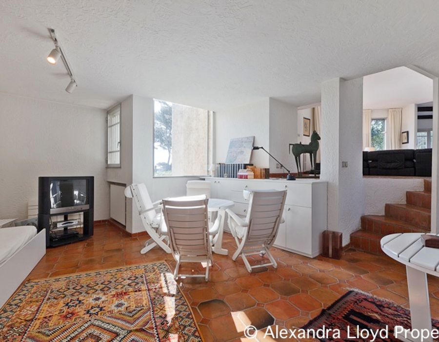 Cap d'Antibes - East side of the Cap with a great sea view 3