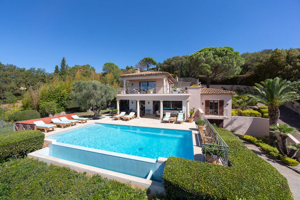 Great views and a lovely family home in l'Escalet, Ramatuelle