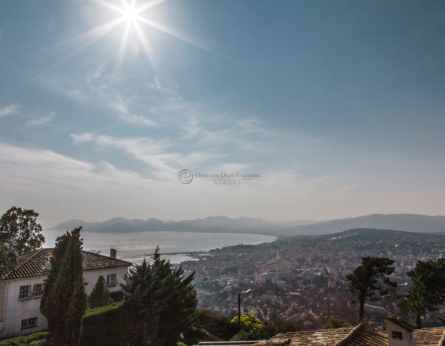 Super views from Super Cannes - villa for rent 1