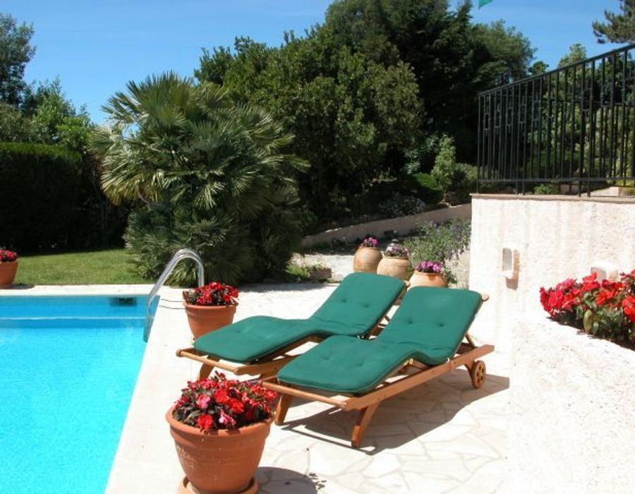 Stunning Provencal property located in the prestigious Super Cannes 4