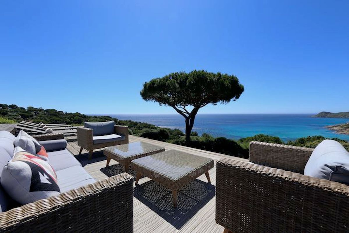 Panoramic sea views from the Domaine de l'Escalet