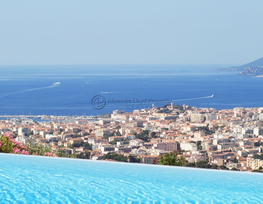 Fantastic views from the heights of Cannes 2