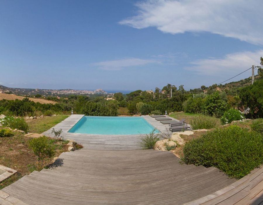 Contemporary villa with a sea view, Calvi, North Corsica 5