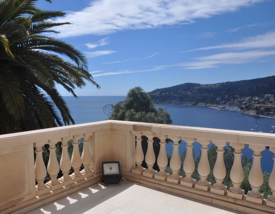 Amazing Belle Epoque villa overlooking the Baie de Villefranche 6