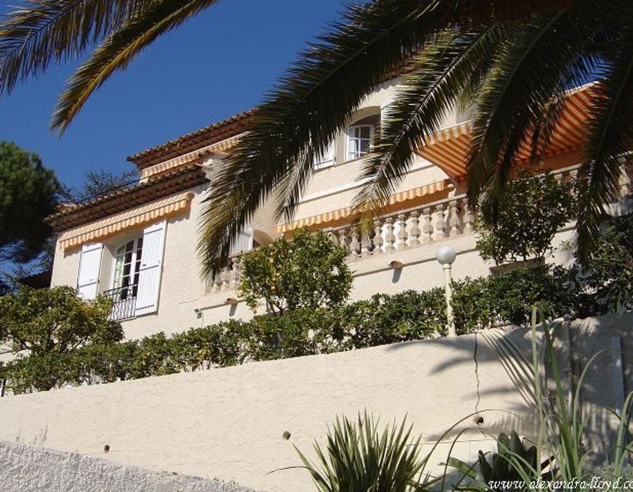 Lovely newly renovated Villa on the Chemin des Collines, Cannes 6