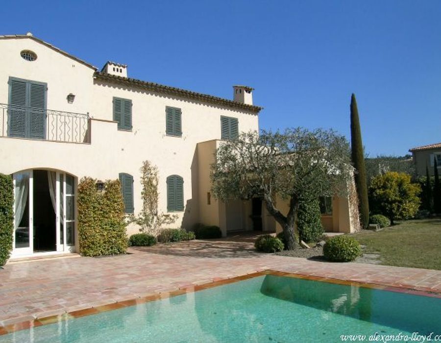 Old Provencal villa in Saint Paul de Vence 1