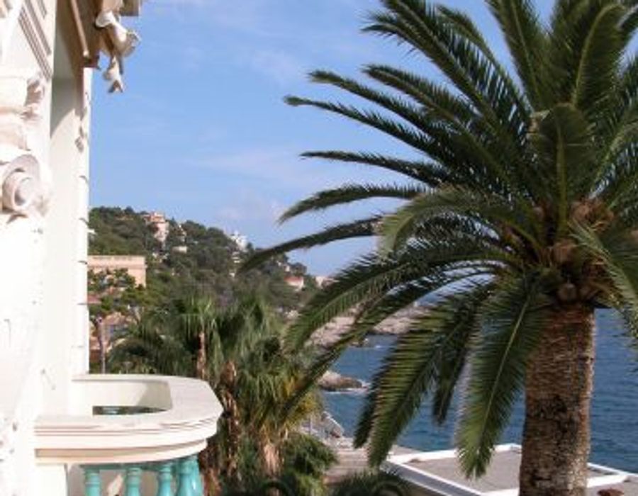 Stunning Belle Epoque Property in Cap d'Ail with lovely sea views 4