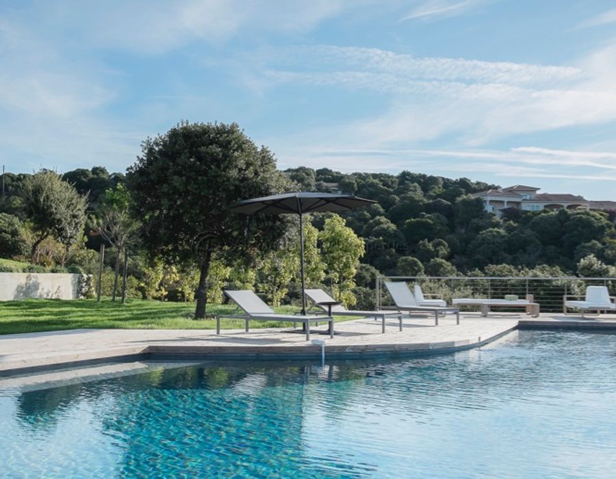 NEW! Fabulous waters edge villa with a contemporary interior close to Propriano - South Corsica 3