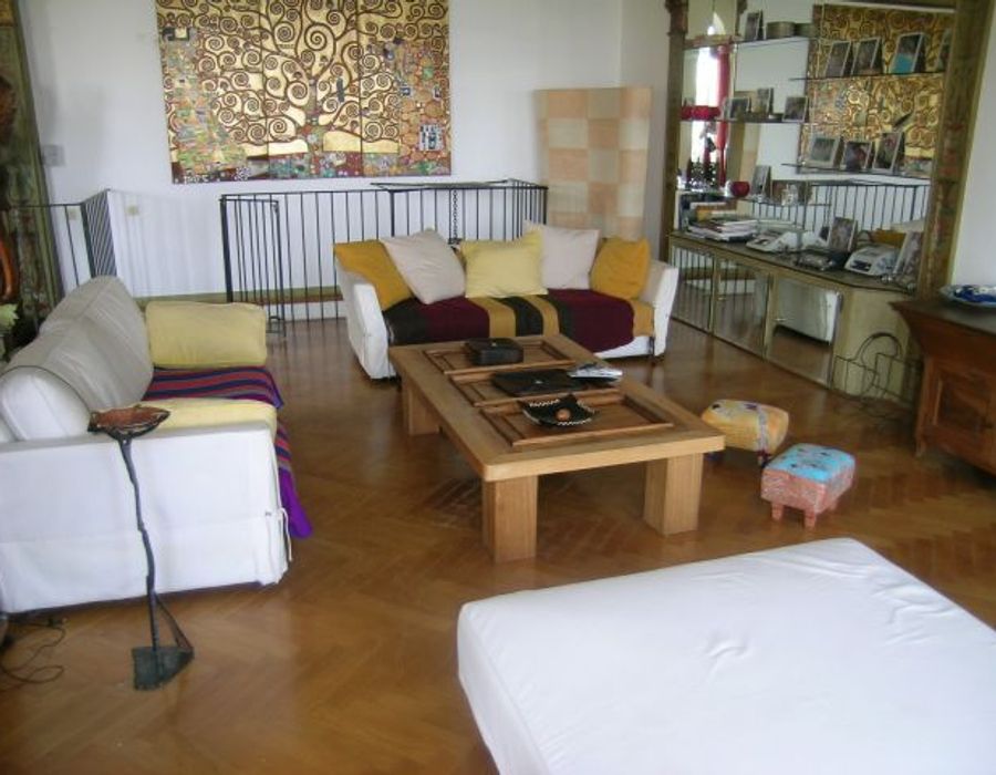 A wonderful apartment in an old castle! 3