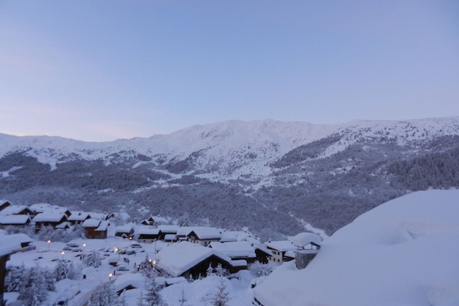 Sunny south facing chalet apartment in Méribel