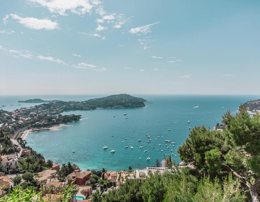 Breathtaking views over the Rade de Villefranche! 1