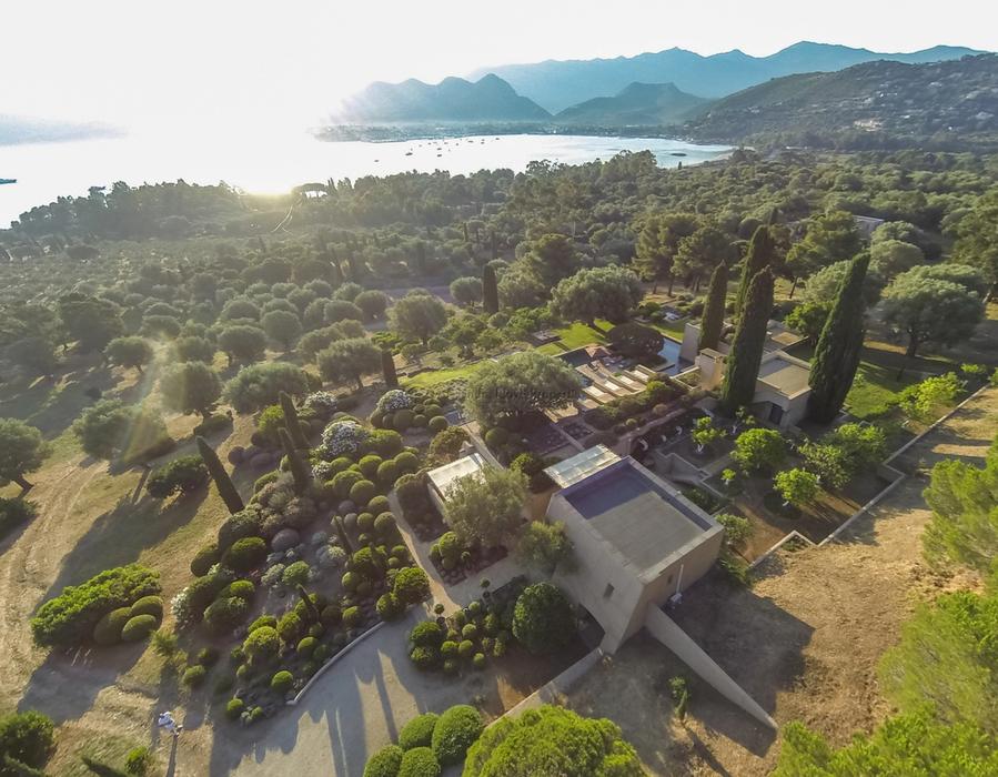 A spectacular property for rent in Saint Florent, North Corsica 4