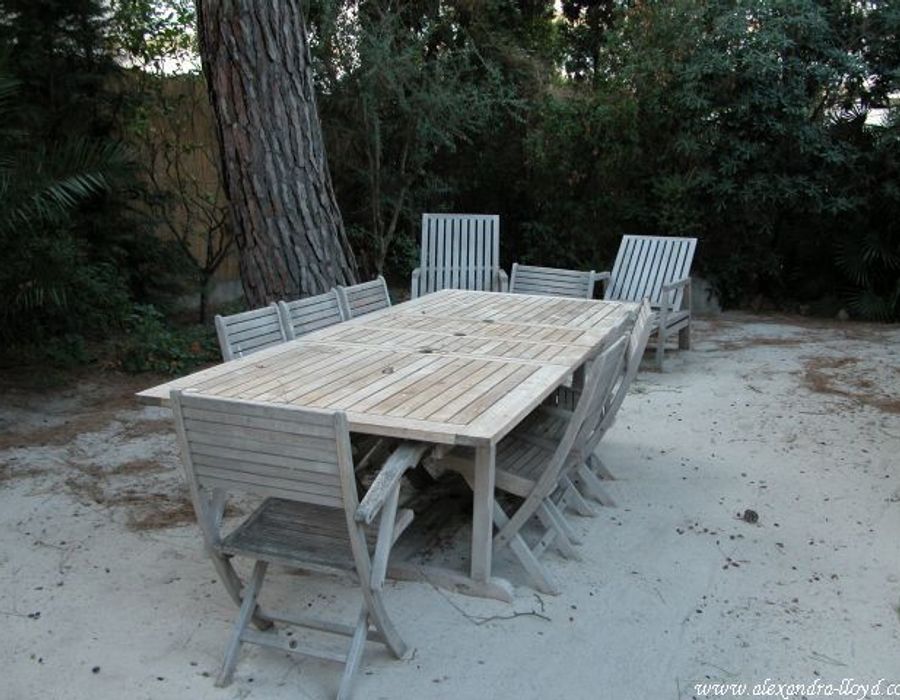 Provencal style villa located just off the infamous Croisette 5