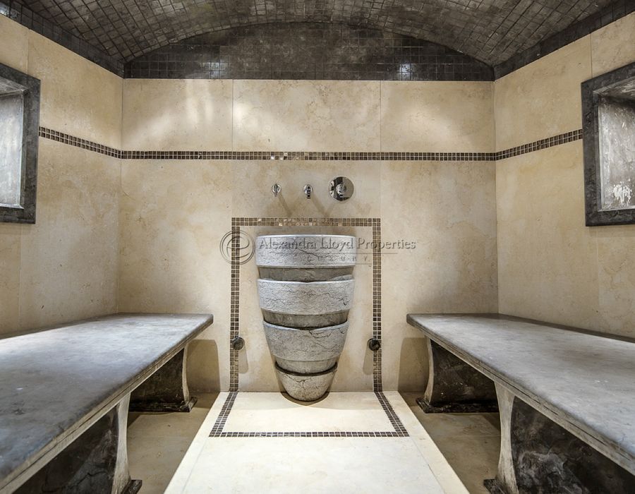 An eight bedroom luxury chalet for rent in Courchevel 1850 6