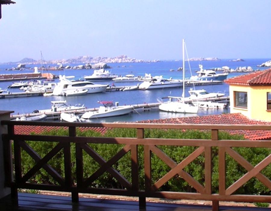 Apartment on the Island of Cavallo 1