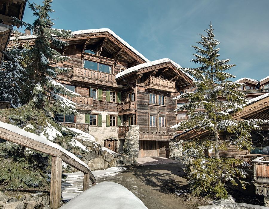 Courchevel 1850 - great location - 8 bedroom chalet with sauna 1