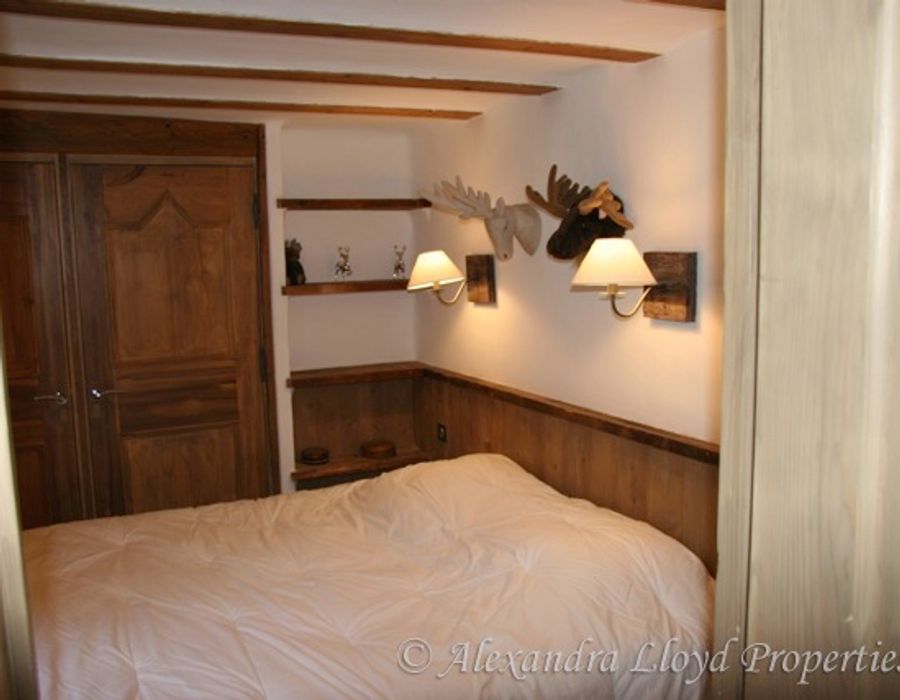 Chalet located in the heart of Val d'Isere 4