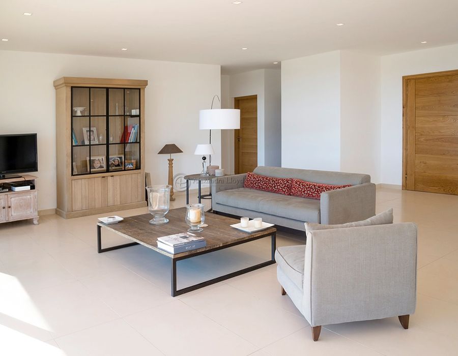 Contemporary. Palombaggia. Porto Vecchio.  5