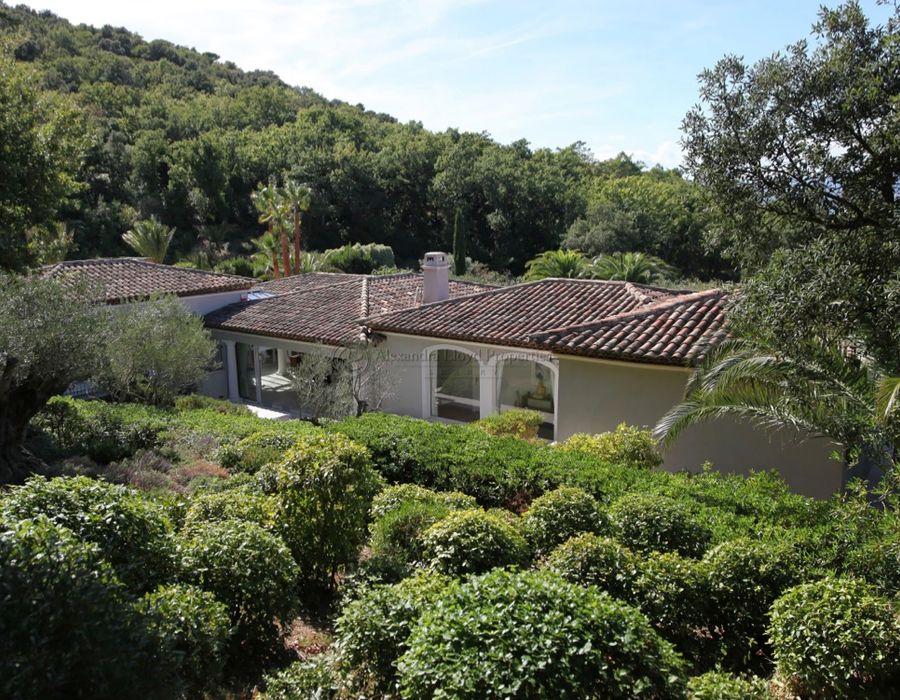 Excellent position and views - La Belle Isnarde Saint Tropez 2