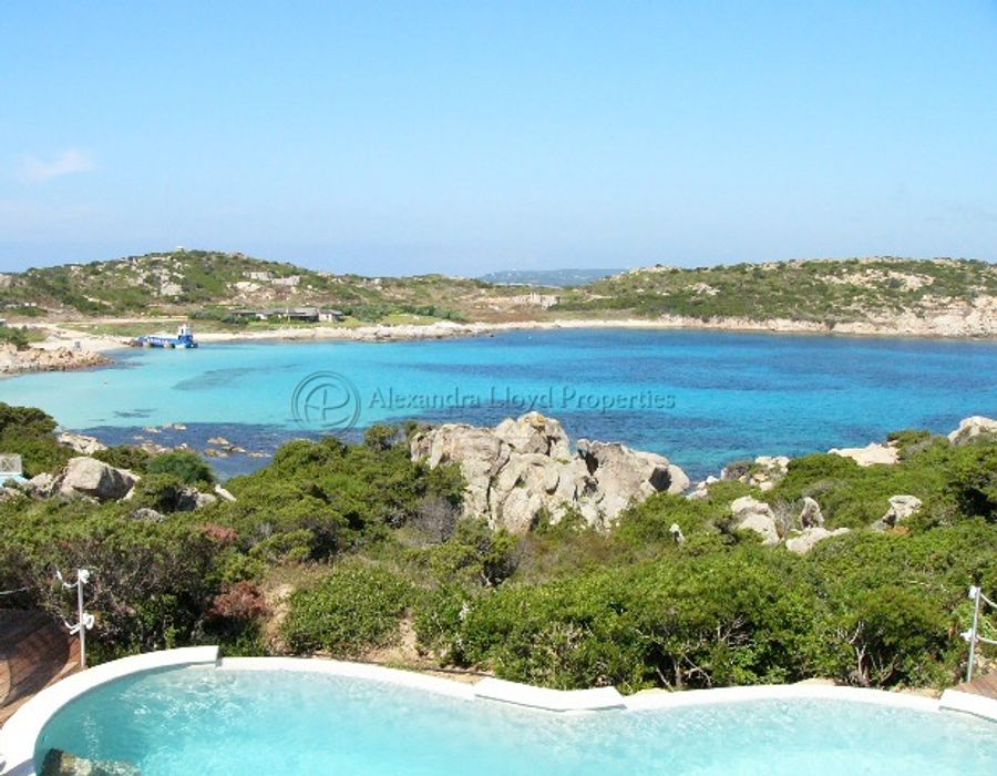 So rare! Two villas on the magical island of Cavallo 2